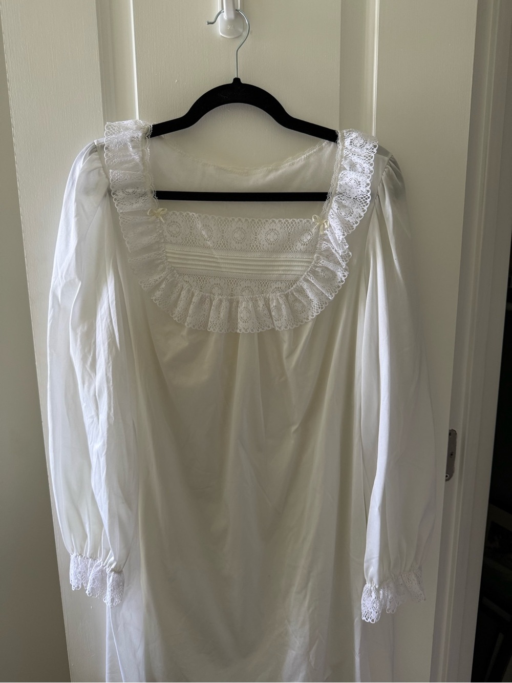 Vanity Fair White Lace-Trim Mini Nightdress